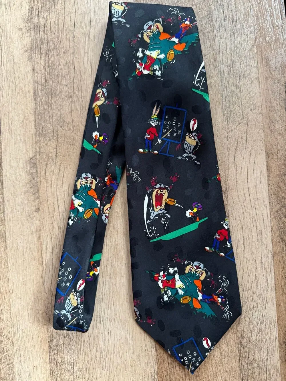 Vintage 1995 Looney Tunes Mania Football Cartoon Silk Neck Tie Warner Bros